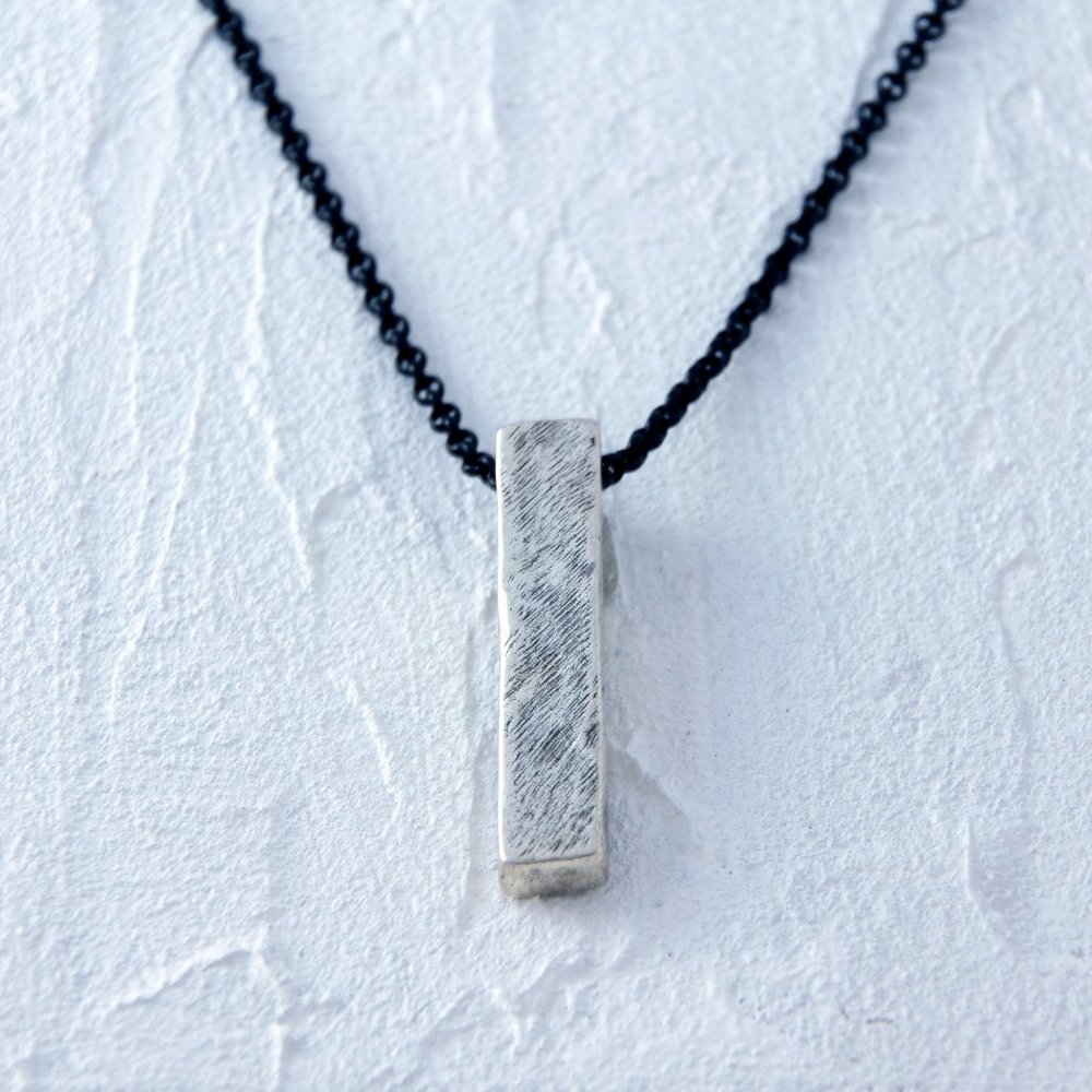 Elegant Silver Pendant Necklace